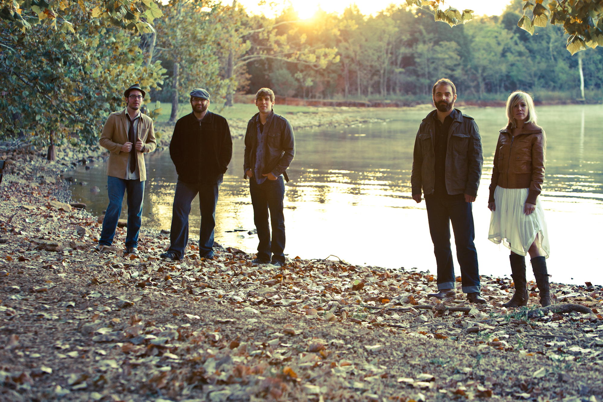 Drew Holcomb & The Neighbors photo 4