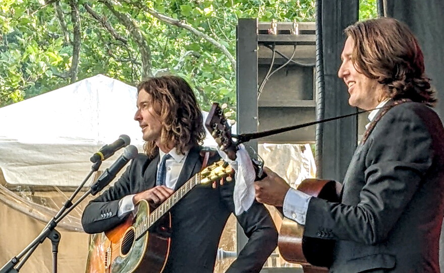 Milk Carton Kids photo 4