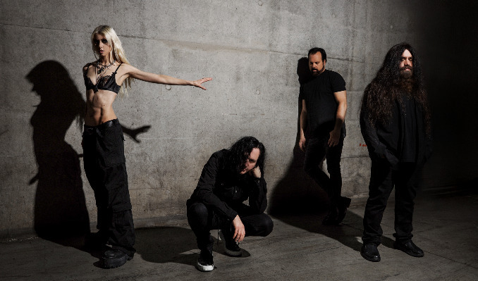 The Pretty Reckless photo 2